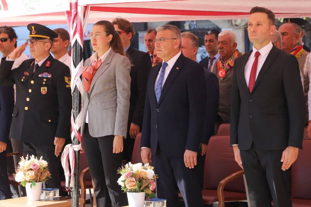 Köşk Belediye Başkanı Nuri Güler, Kurtuluş Bayramı Törenine Katıldı